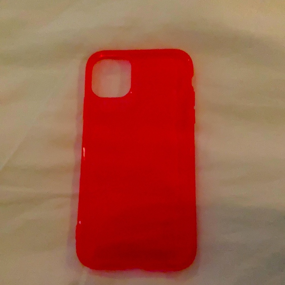 Very cute hot pink phone case